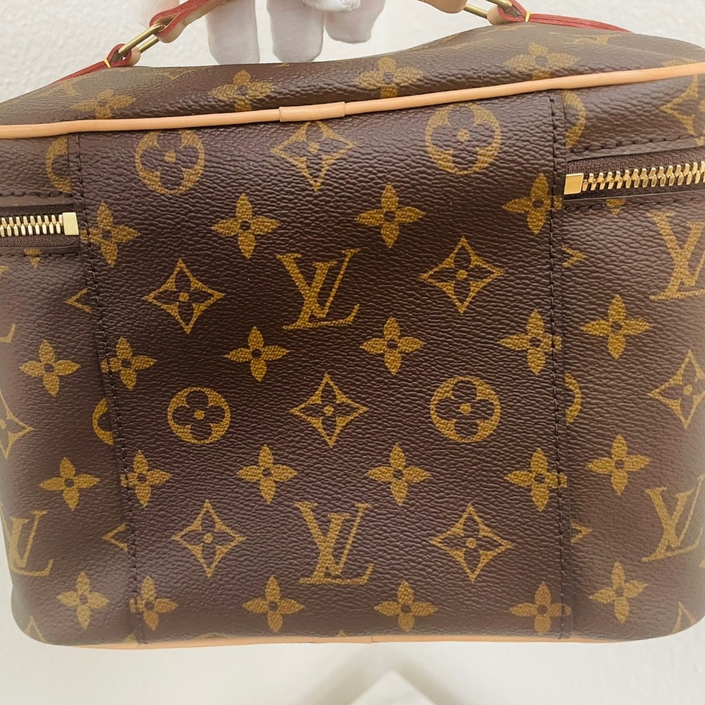 Louis Vuitton Nice BB Monogram - Picture 9 of 16